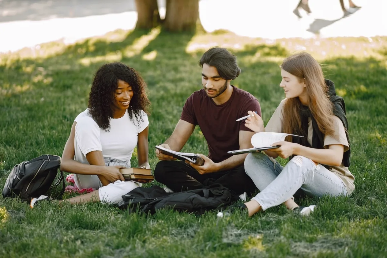 Hybrid High School: A Complete Guide for Families Considering Remote Education