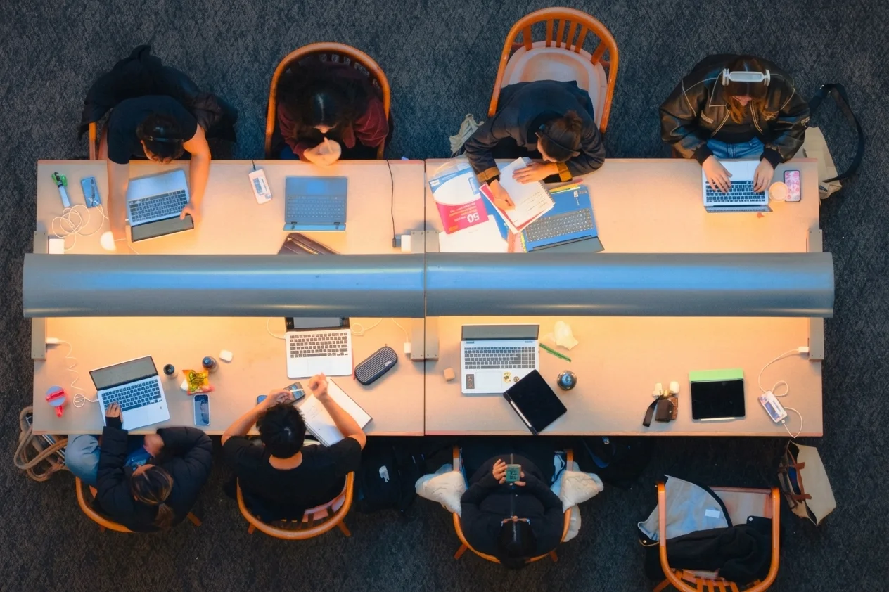 AI Learning Platforms: How Intelligent Systems Are Reshaping Online Education