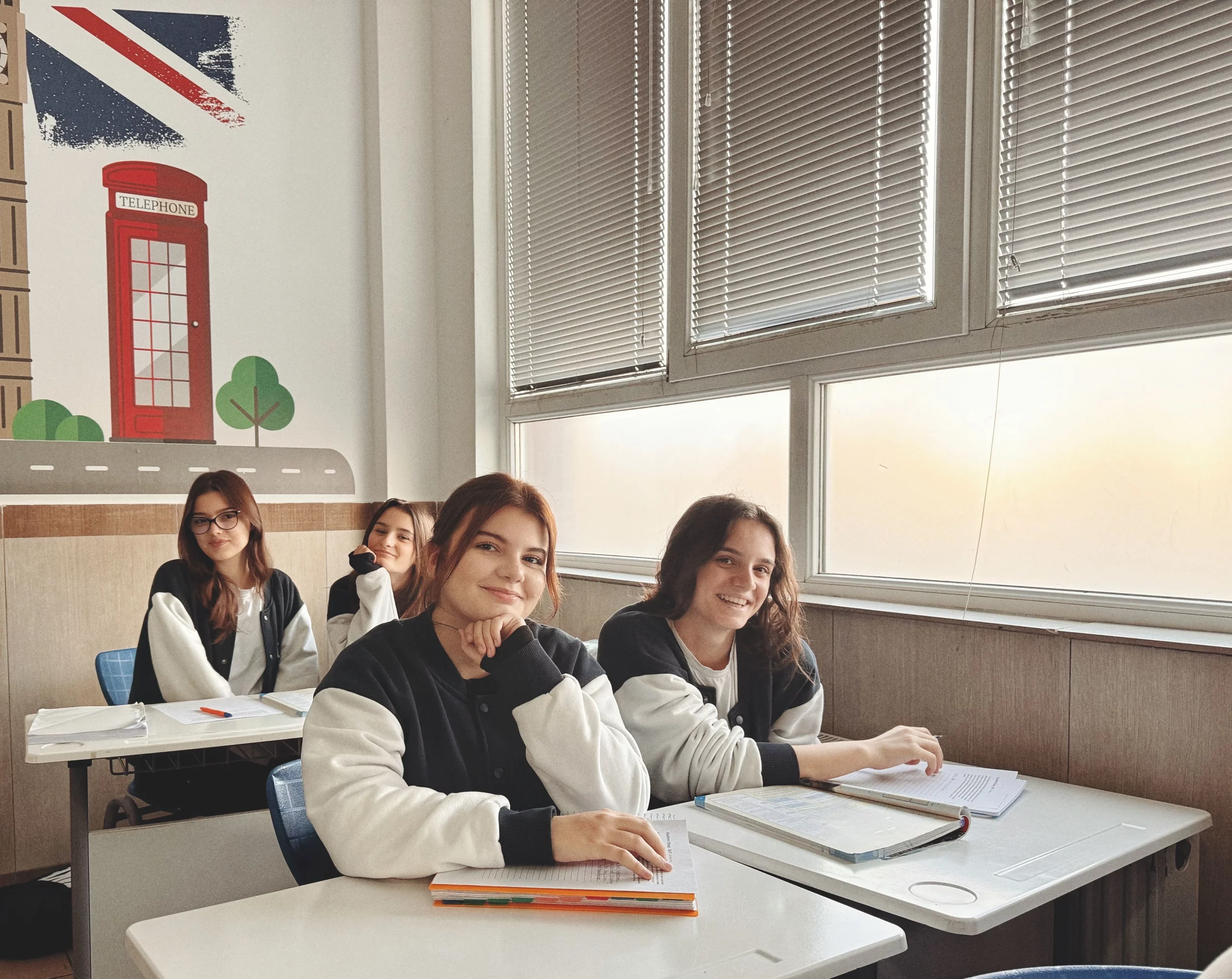 OSSD vs IGCSE (Cambridge): Comparing Two International Pathways